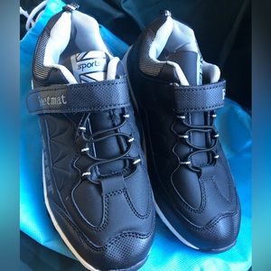 Feetmat Sport sneaker Boys size 7.5